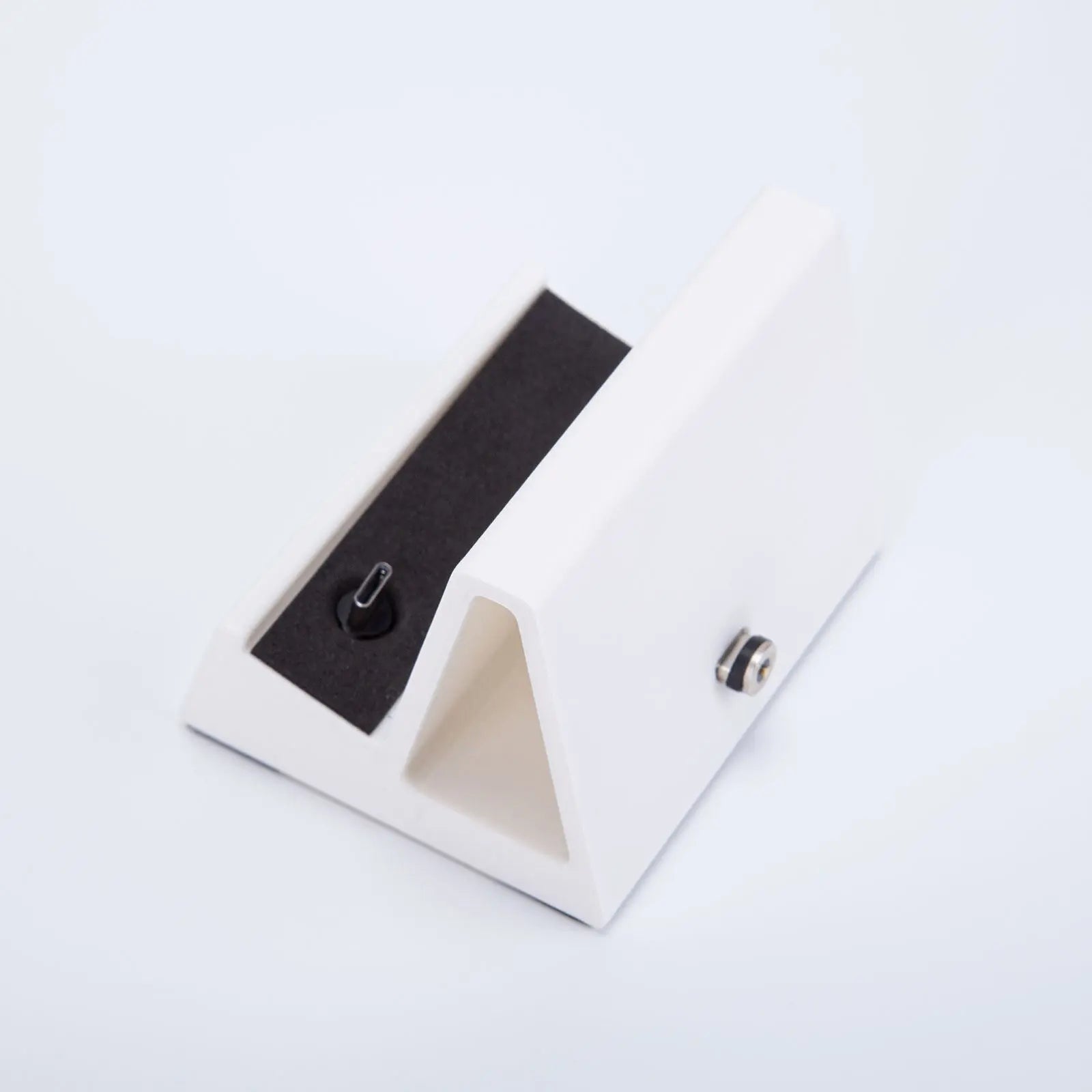 Miyoo Mini Plus 3D Printed Magnetic Charging Dock - ToRetro